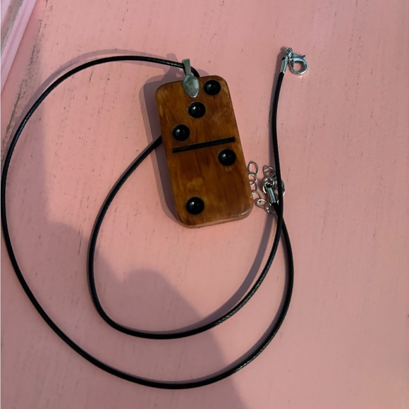 Vintage teddy bear holding red ballon pendant - Picture 3 of 4